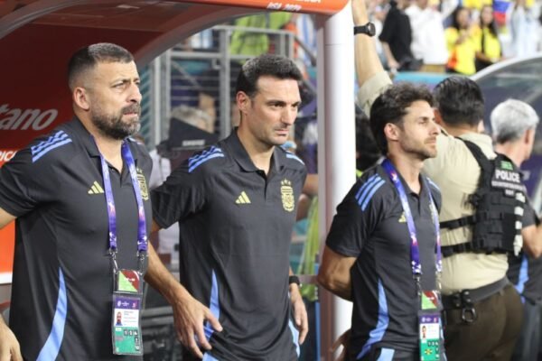 Reja incorona Scaloni: “Alla Lazio era già un allenatore in campo”