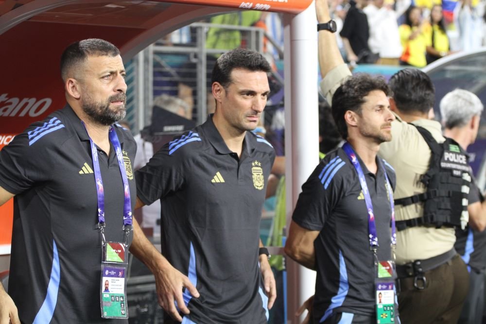 Reja incorona Scaloni: “Alla Lazio era già un allenatore in campo”